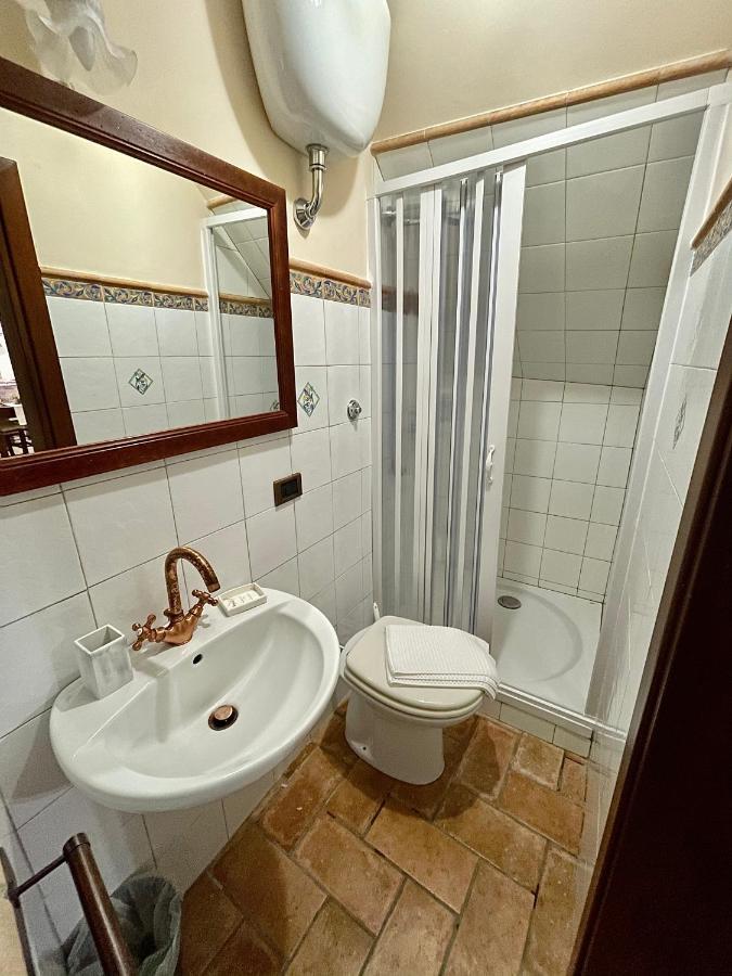 Casa Vacanze La Piazzetta Del Castello Montecalvello Extérieur photo