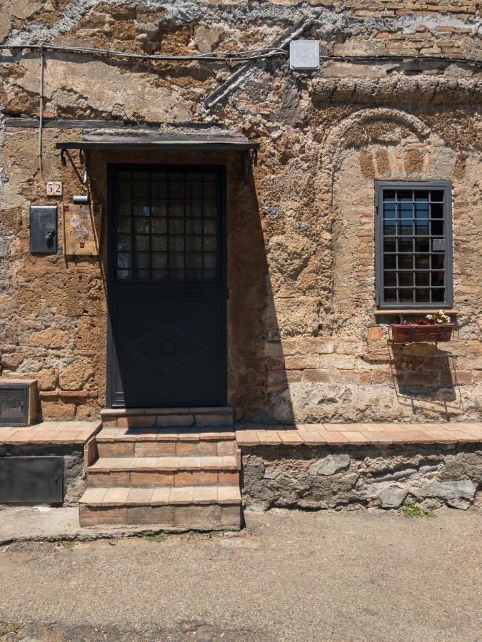 Casa Vacanze La Piazzetta Del Castello Montecalvello Extérieur photo